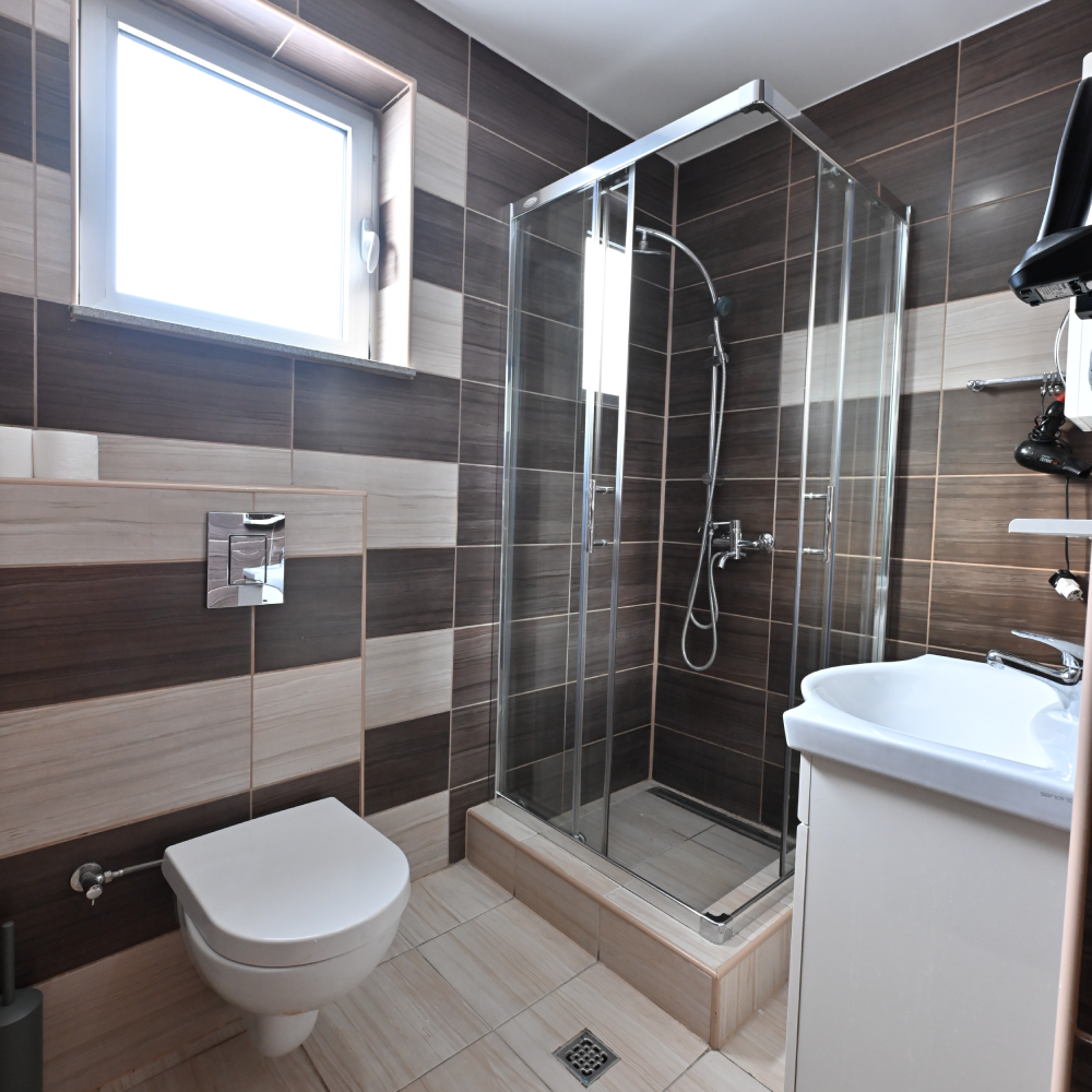 Luksuzna soba 101 sa balkonom – slika 2