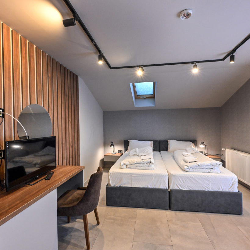 Soba 4 – komforna dvokrevetna soba u Sultan Caffe – Hotel Lane Sjenica